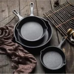 ย Cast Iron Frying Pan