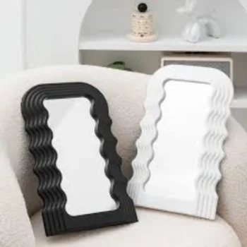 Table Top Wavy Mirror
